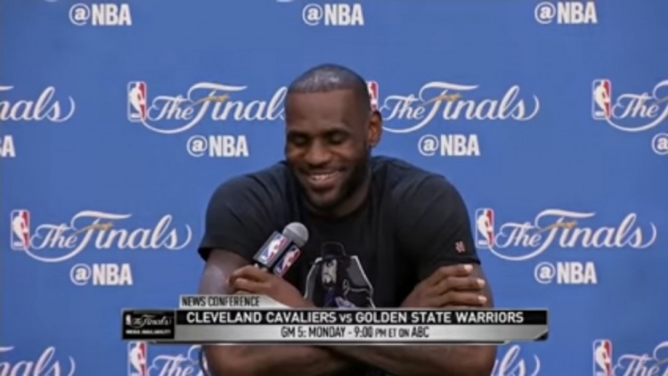 AG体育官方网站-詹姆斯：克莱在16总决赛G5赛前的言论激励了我 我对此一笑置之